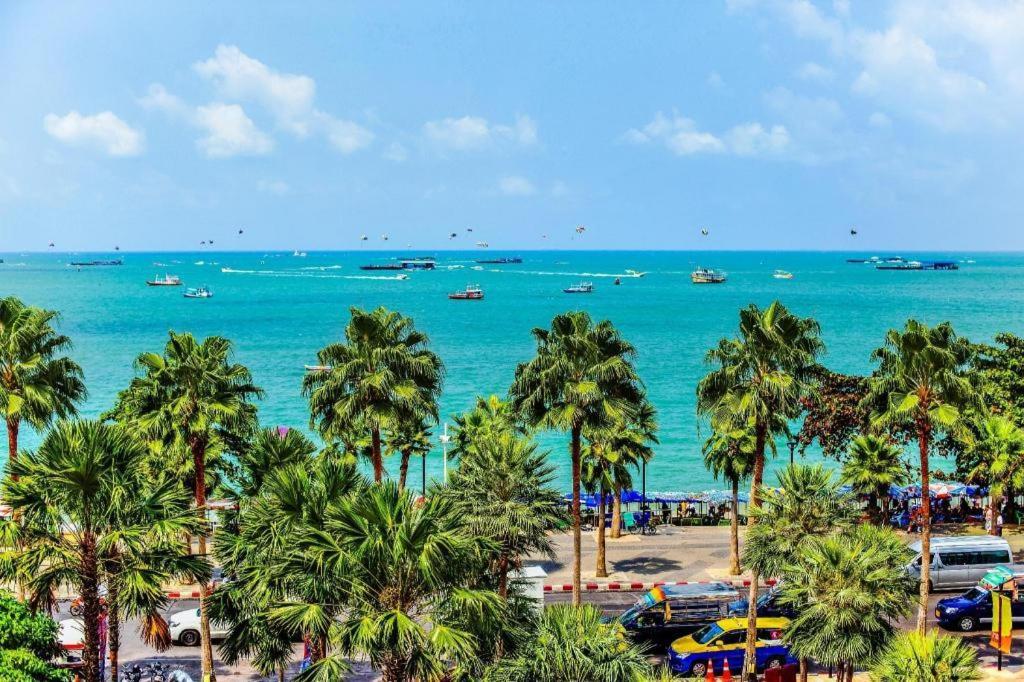 Yellow Moon Hotel Pattaya Dış mekan fotoğraf