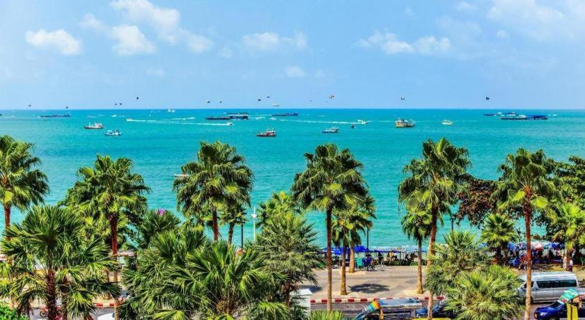 Yellow Moon Hotel Pattaya Dış mekan fotoğraf